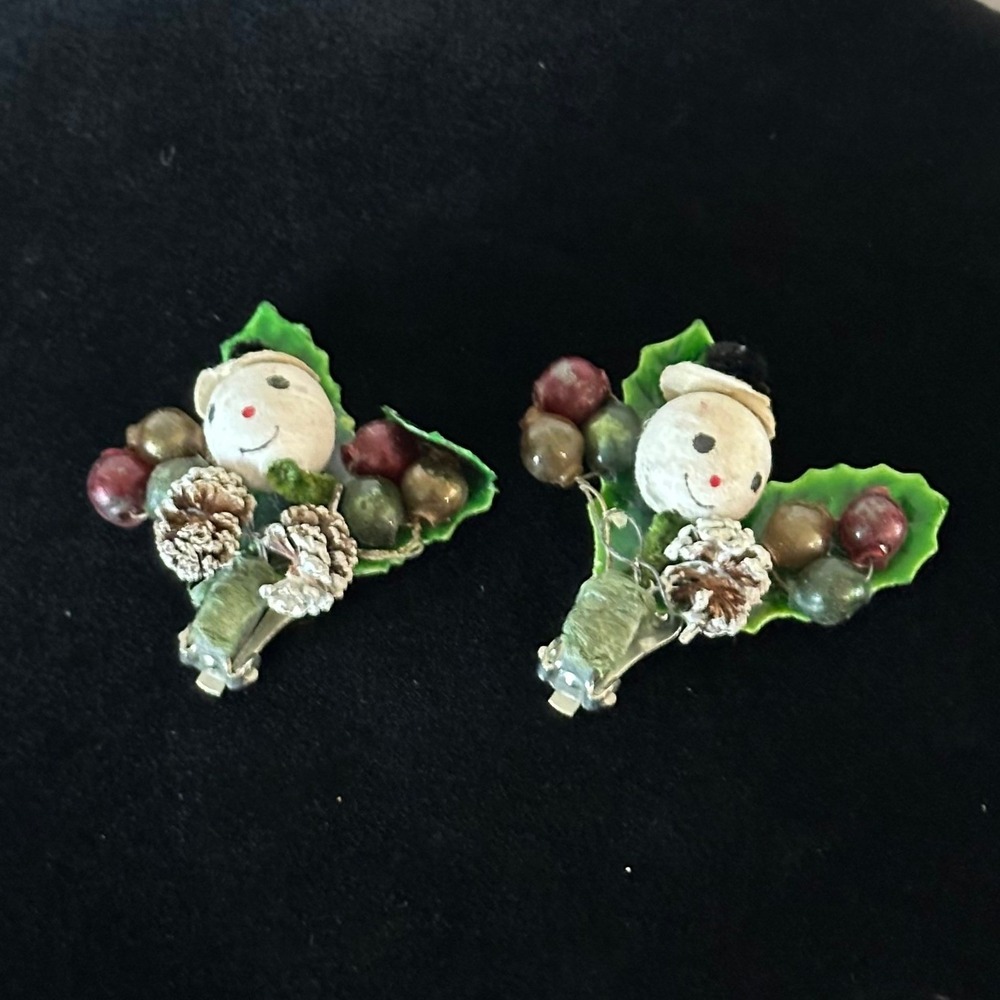 Vintage Snowman Holly Berry Clip On Earrings Japan Christmas Holiday Jewelry